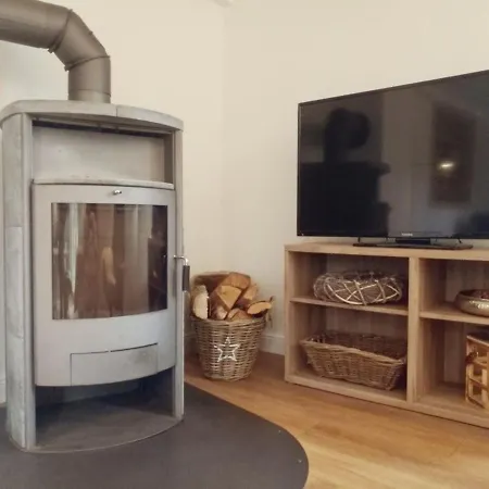 Wald Und Romantik Chalet Mit Whirlpool - #131480